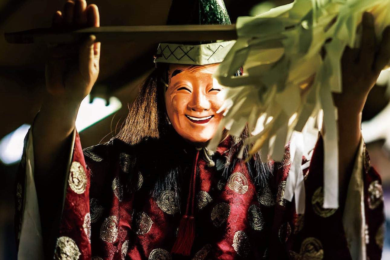 茨島の神楽・囃子
茨島将監稲荷神社 秋の例大祭 三番叟の奉納のサムネイル画像