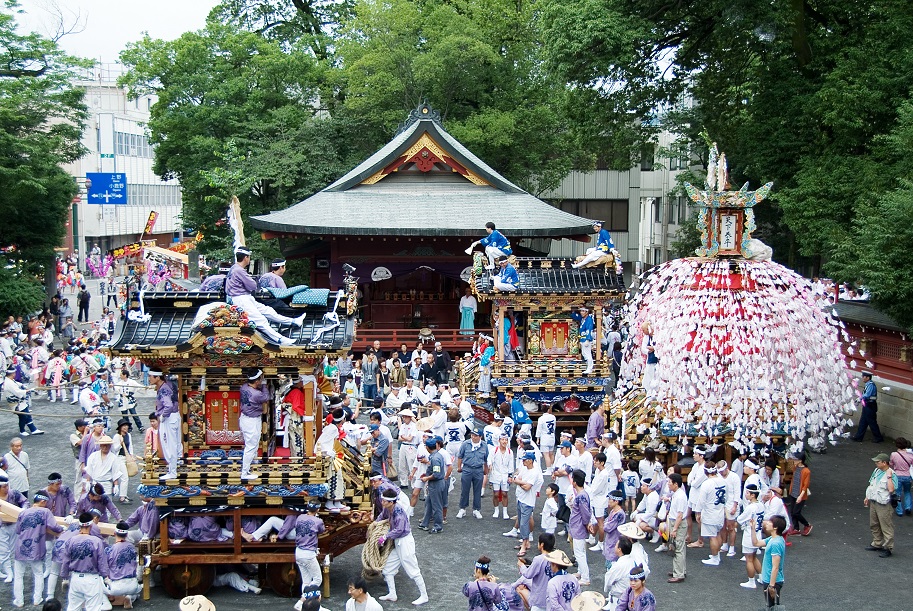 秩父川瀬祭の川瀬と屋台の行事のサムネイル画像