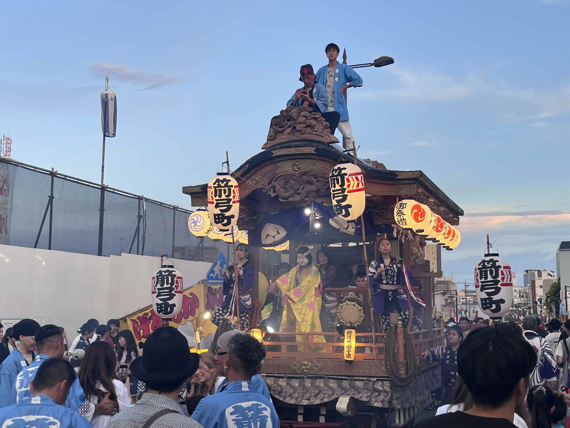 箭弓町祭ばやしのサムネイル画像