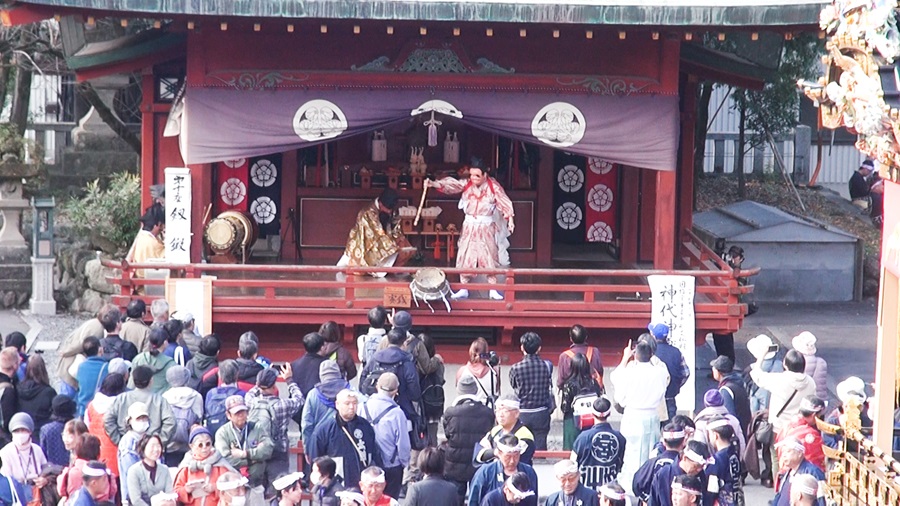 秩父神社神楽のサムネイル画像